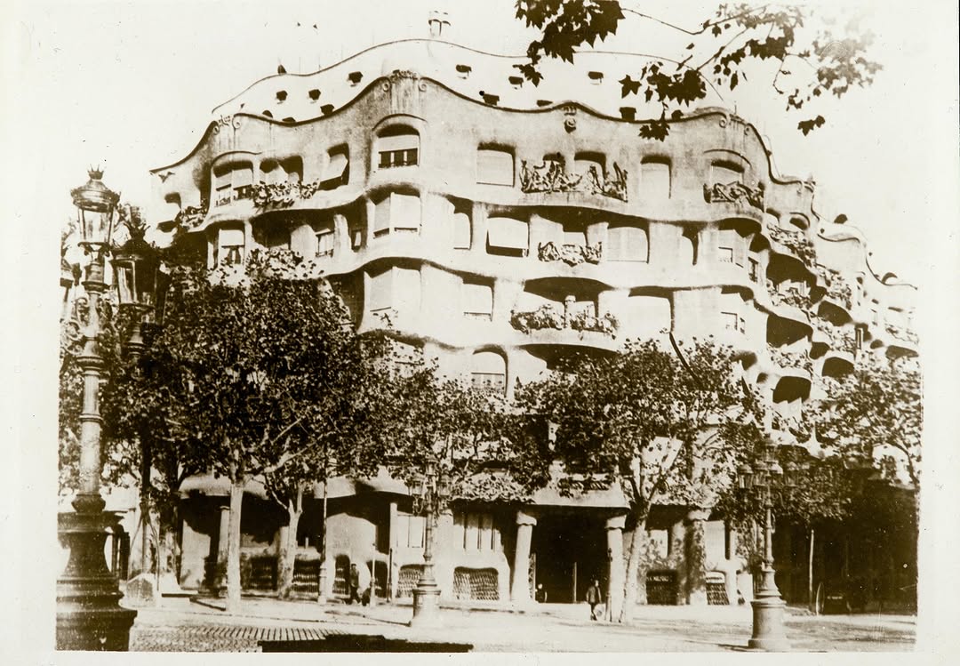 @lapedrera_barcelona